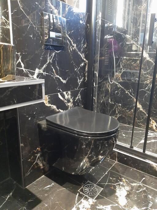 Thesstay Attica Downtown Boutique Apartment เทสซาโลนิกิ ภายนอก รูปภาพ